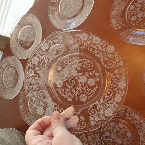 White Intricate Dinnerware Plate Set